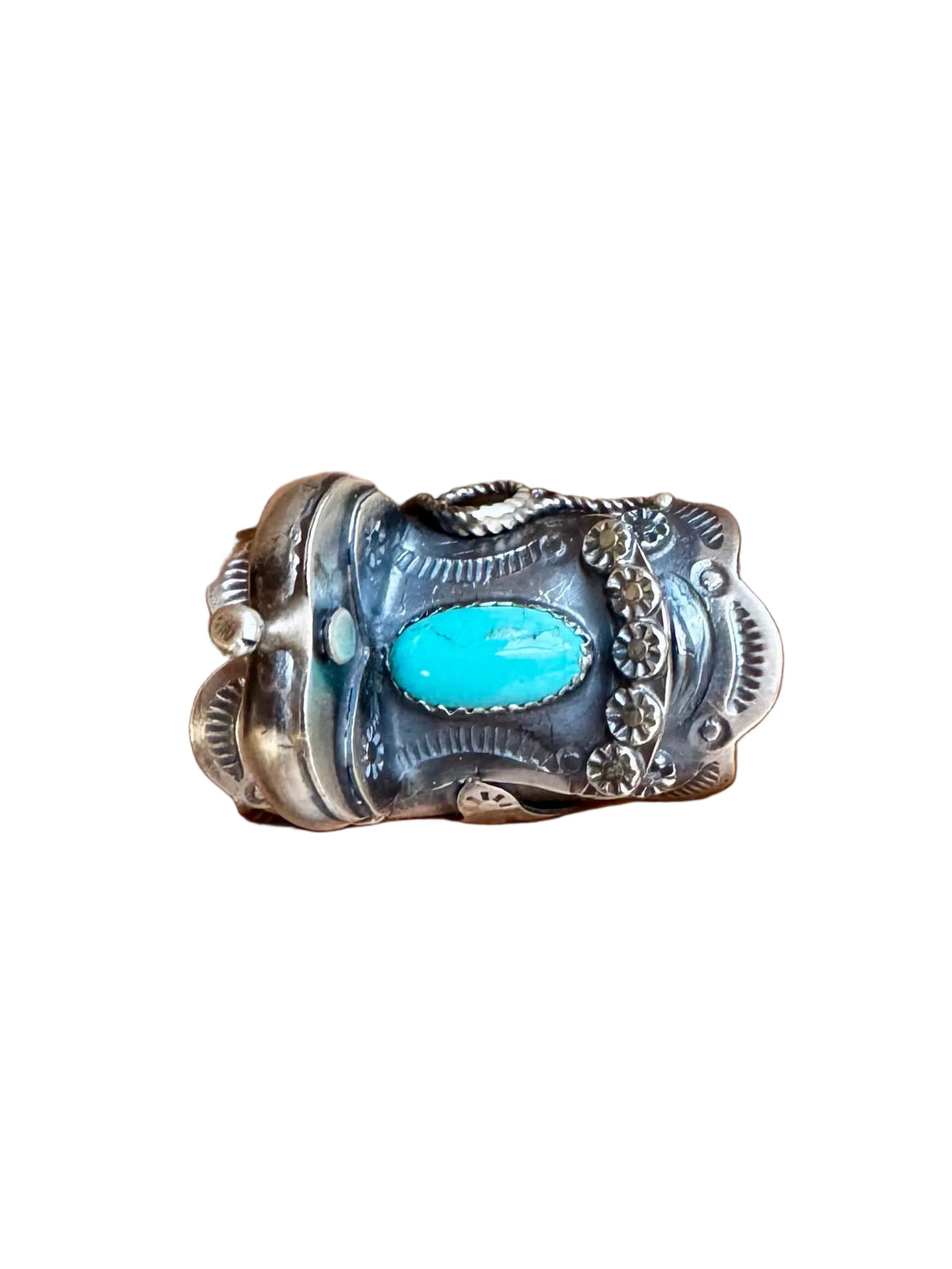 Saddle Shape Kingman Turquoise Ring – Size 8 – Native Made by T. Yazzie — product photo.