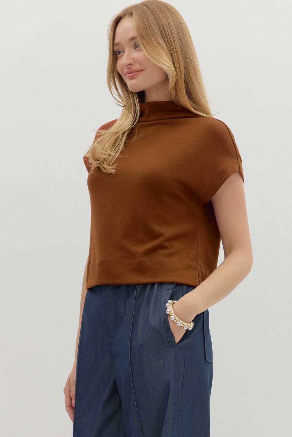 Casual Top - Chocolate Brown by Entro