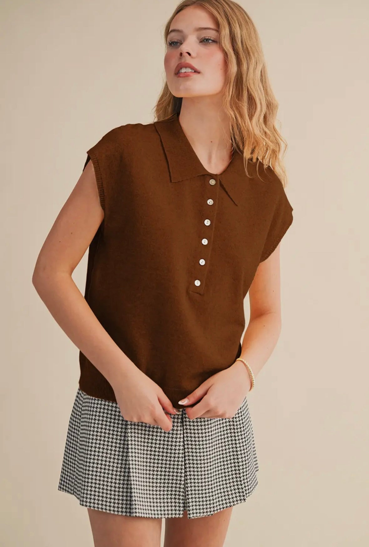 Sleeveless Sweater - Rust