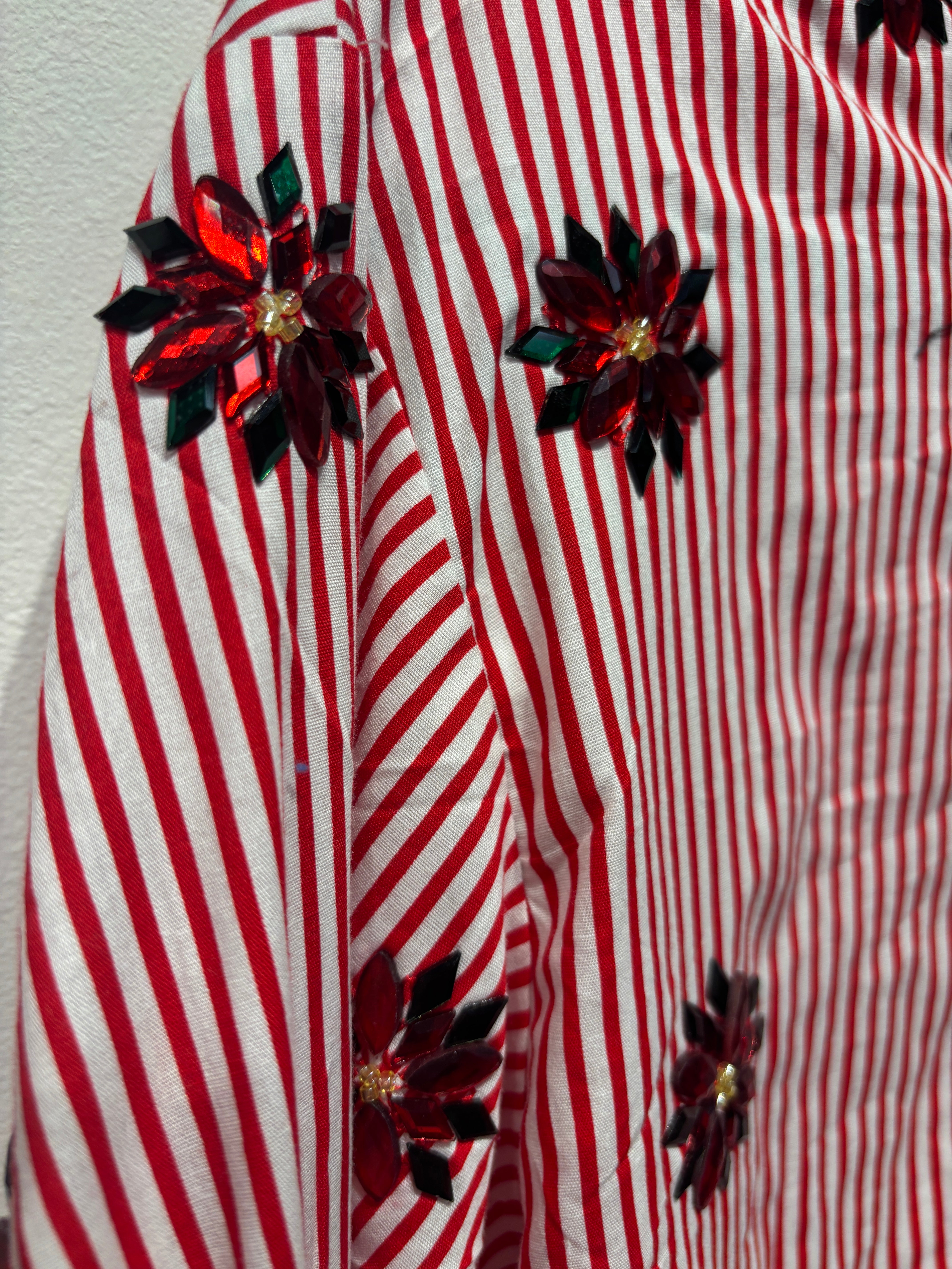 Queen of Sparkles White Striped Scattered Jeweled Poinsettia Button Up